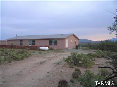 13055 S Twin Star Dr, Vail, AZ 85641 photo 1