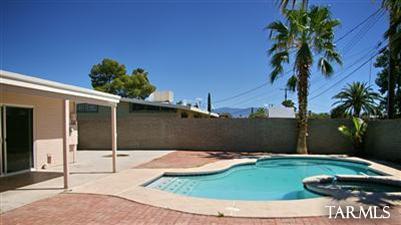 6010 E 33rd St, Tucson, AZ 85711 photo 2