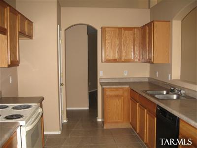  7640 W August Moon Pl, Tucson, AZ 85743 photo 6
