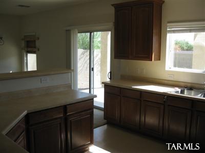 6241 E Stonechat Dr, Tucson, AZ 85756 photo 9