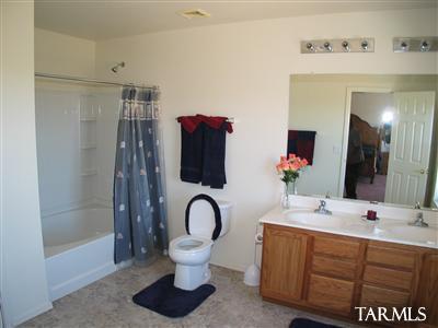 5548 W Red Racer Dr, Tucson, AZ 85742 photo 12