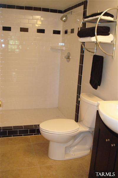 1214 E Hampton St, Tucson, AZ 85719 photo 8