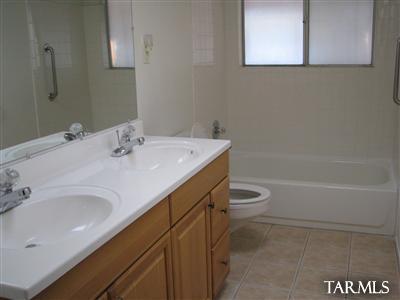 8441 E Beverly St, Tucson, AZ 85710 photo 8