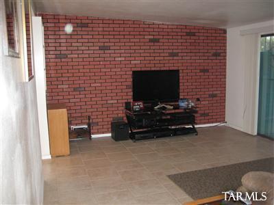 7348 E 28th Pl, Tucson, AZ 85710 photo 5