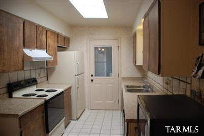 9800 E Celeste Dr, Tucson, AZ 85730 photo 5