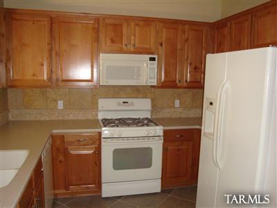 2298 E Stone Stable Dr, Tucson, AZ 85737 photo 4
