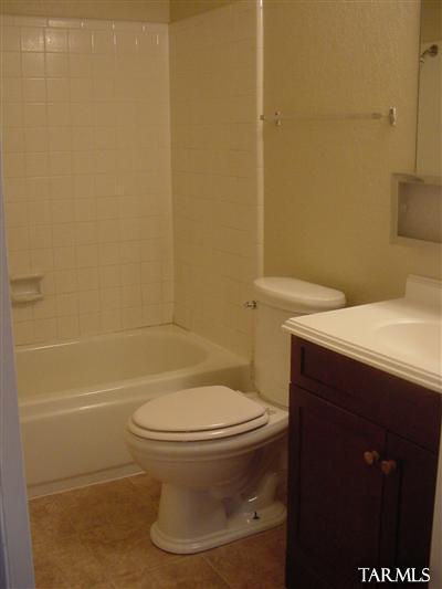 9105 E 9th St, Tucson, AZ 85710 photo 5