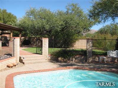 9320 E Walnut Tree Dr, Tucson, AZ 85749 photo 5