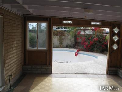 7572 E David Dr, Tucson, AZ 85730 photo 3