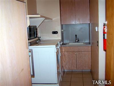 8950 E 3rd St, Tucson, AZ 85710 photo 5