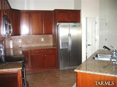 13652 E Aviara Pl, Vail, AZ 85641 photo 2