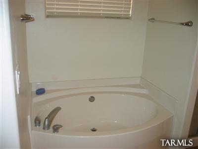13652 E Aviara Pl, Vail, AZ 85641 photo 8