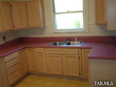 319 E 4th St, Tucson, AZ 85705 photo 6