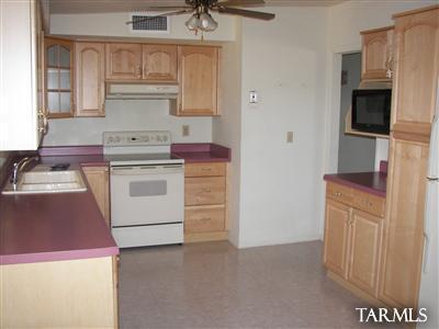 8574 E Ruby Dr, Tucson, AZ 85730 photo 4