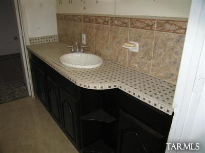 1045 E 9th St, Douglas, AZ 85607 photo 7