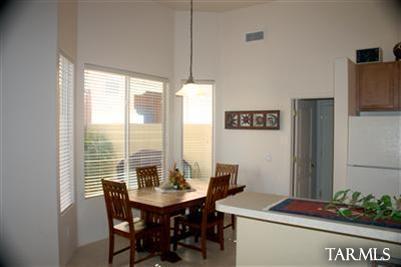 7653 E Palace Park Loop, Tucson, AZ 85710 photo 4