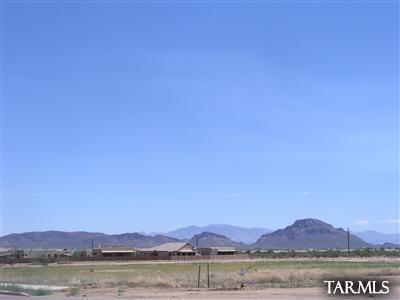 7938 W Hawk Eagle Ct, Tucson, AZ 85757 photo 5