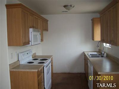 763 E Bantam Rd, Tucson, AZ 85706 photo 4