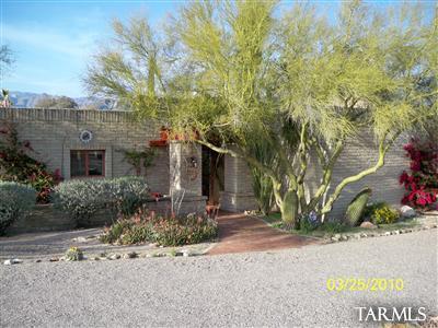 8401 E Brookhill Dr, Tucson, AZ 85750 photo 1