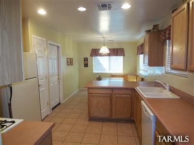 587 S Sweet Ridge Dr, Vail, AZ 85641 photo 11