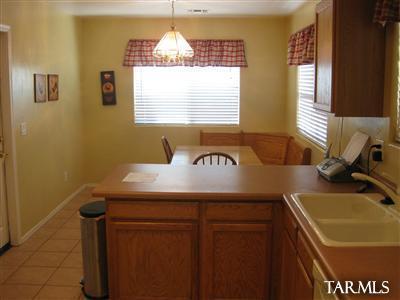 587 S Sweet Ridge Dr, Vail, AZ 85641 photo 4