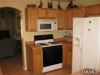 587 S Sweet Ridge Dr, Vail, AZ 85641 photo 5