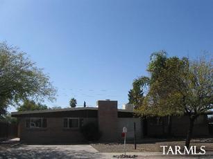8956 E Kirkpatrick Cir, Tucson, AZ 85710 photo 1