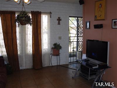 7224 E Freestone Dr, Tucson, AZ 85730 photo 3