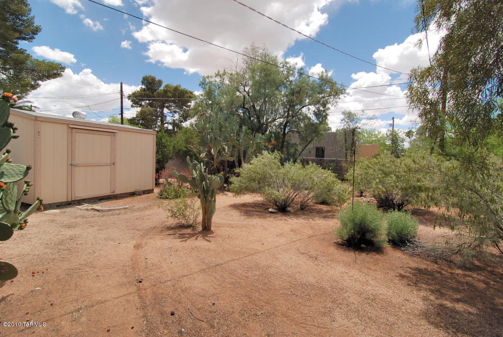 2328 E 4th St, Tucson, AZ 85719 photo 9