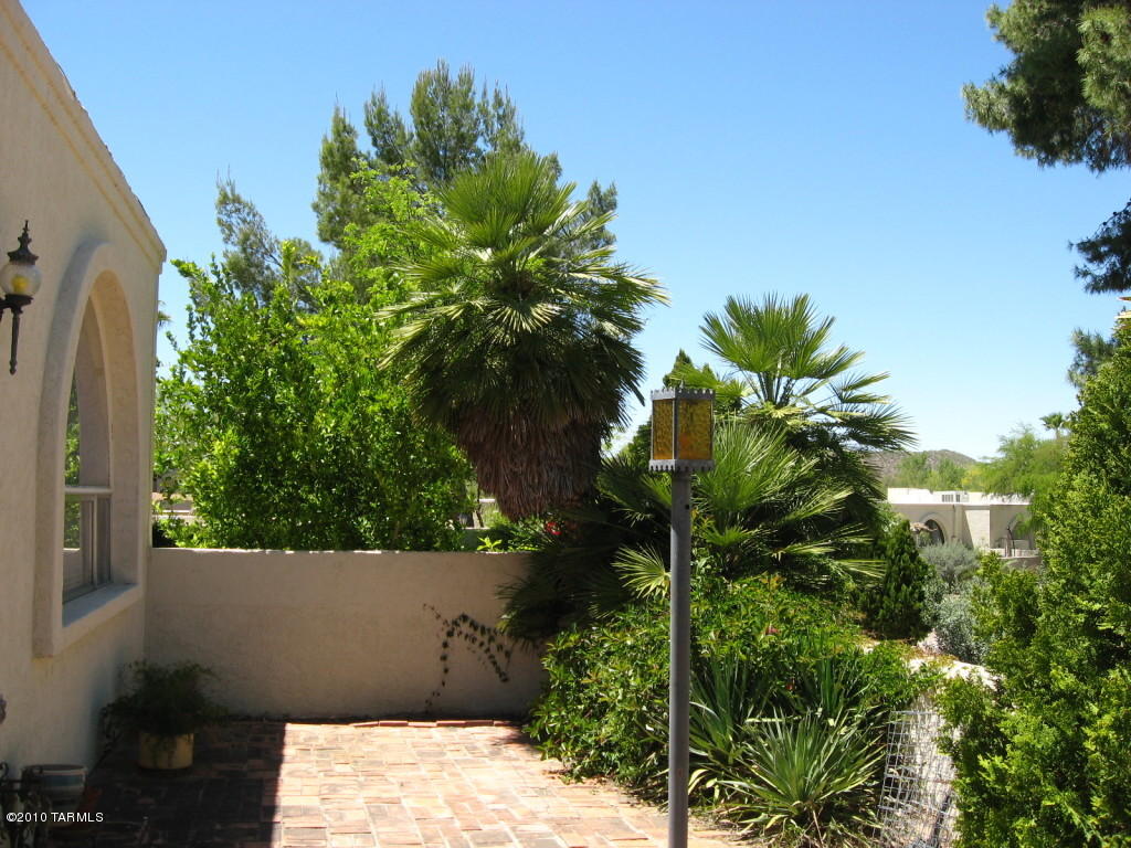 8029 E Shadow Ln, Tucson, AZ 85750 photo 15