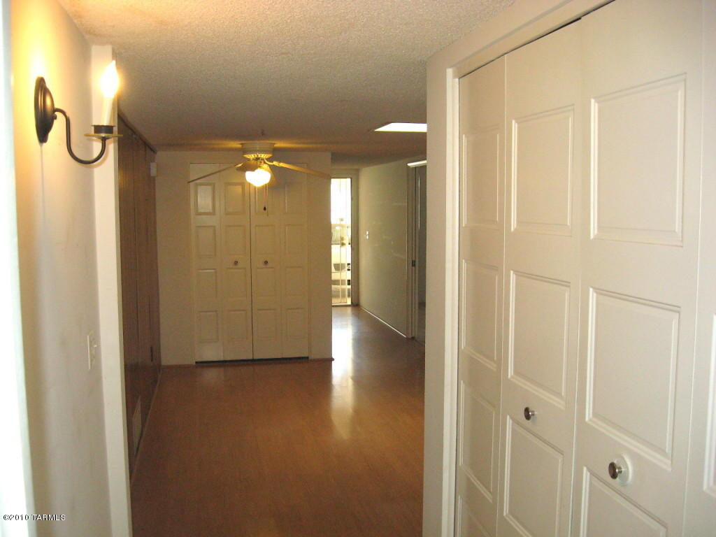 8029 E Shadow Ln, Tucson, AZ 85750 photo 10