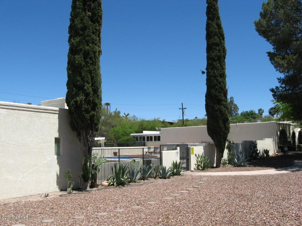 8029 E Shadow Ln, Tucson, AZ 85750 photo 8