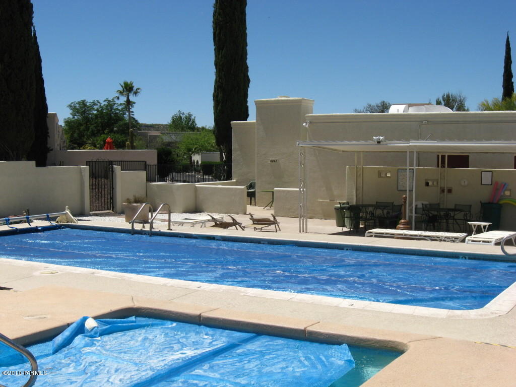8029 E Shadow Ln, Tucson, AZ 85750 photo 7