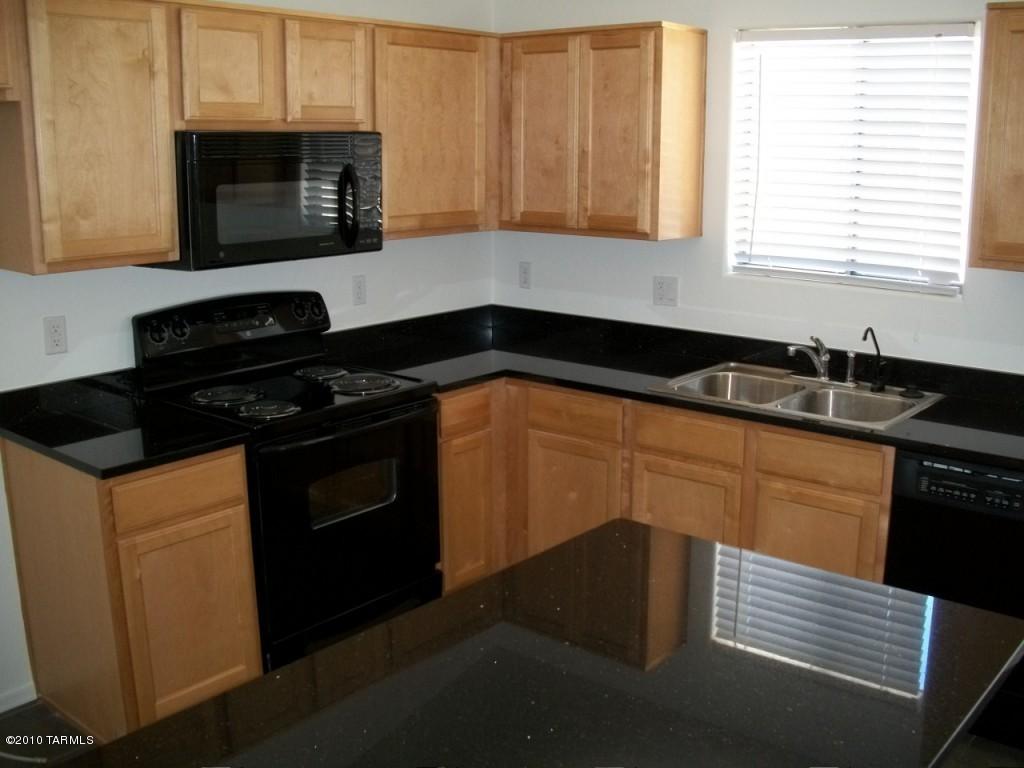 10577 S Varner Dr, Vail, AZ 85641 photo 3