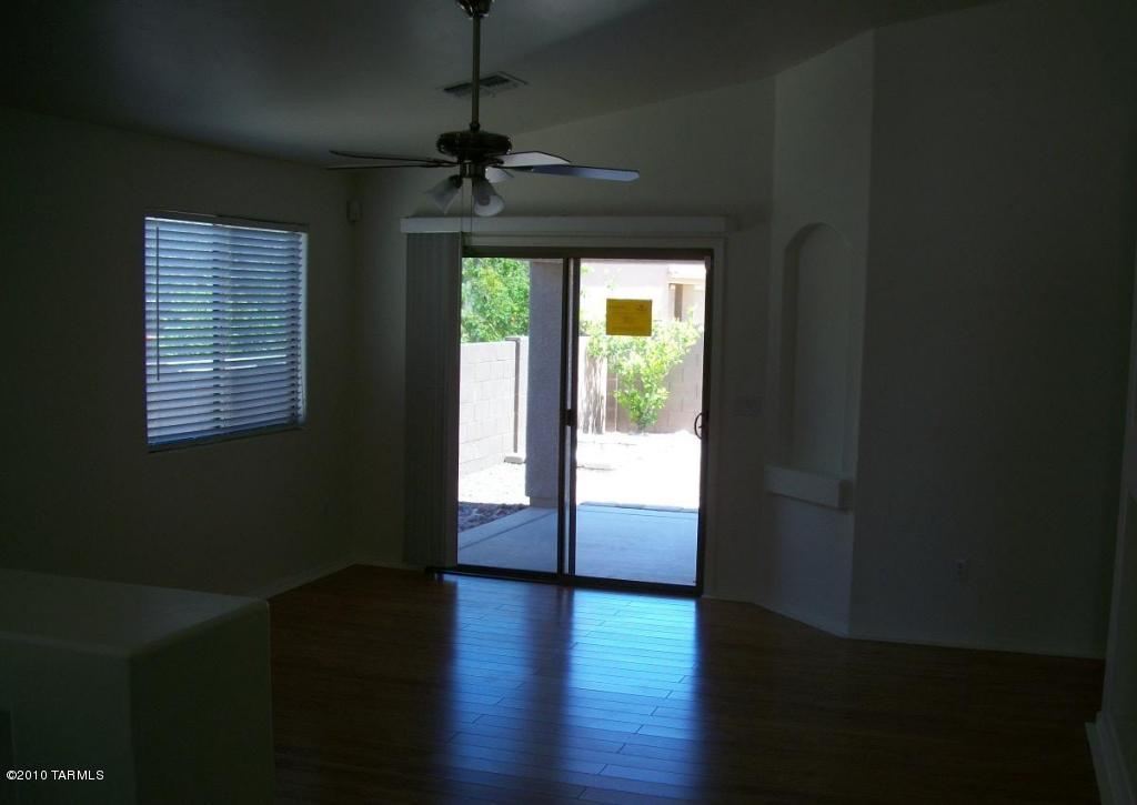 10577 S Varner Dr, Vail, AZ 85641 photo 4