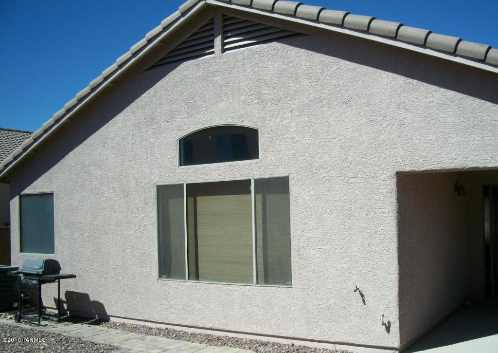 10577 S Varner Dr, Vail, AZ 85641 photo 2