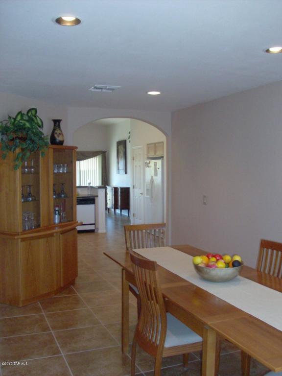 8847 E Maxwell, Tucson, AZ 85747 photo 4