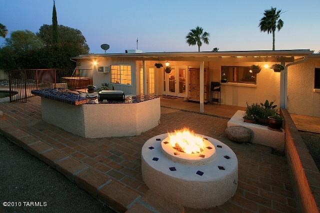 7833 E Highview Pl, Tucson, AZ 85750 photo 4