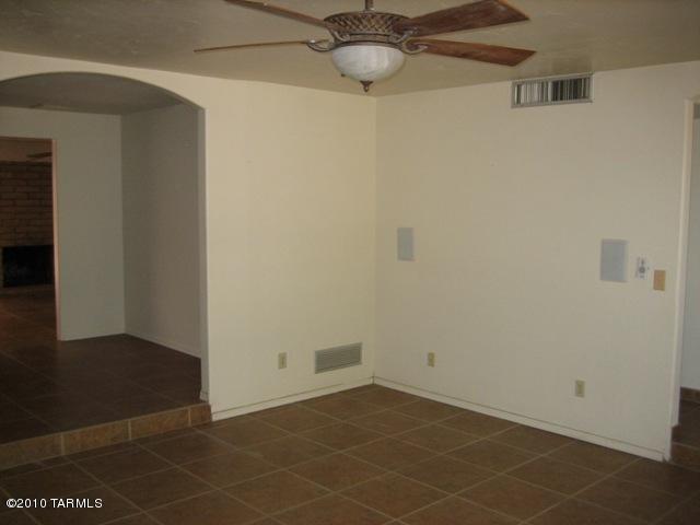 9622 E Rand, Tucson, AZ 85715 photo 7