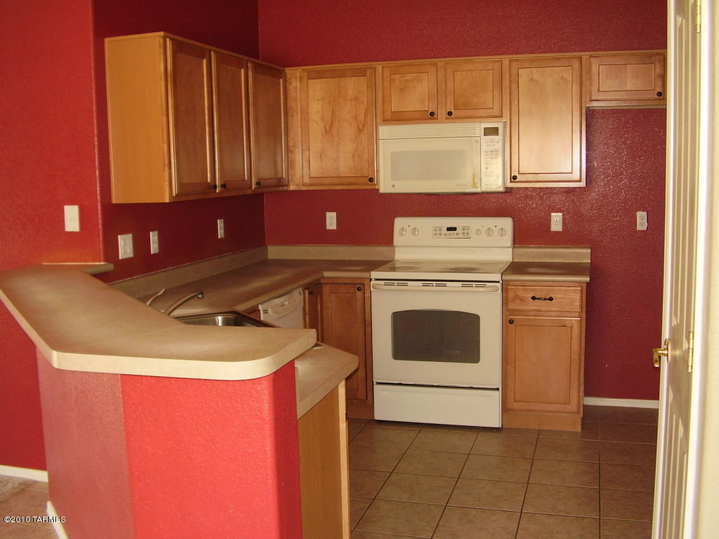 6566 E Splendid Ln, Tucson, AZ 85706 photo 3