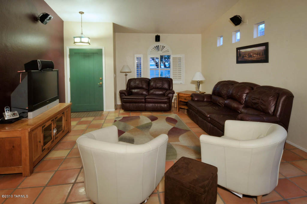5113 E Circulo Las Cabanas, Tucson, AZ 85711 photo 4