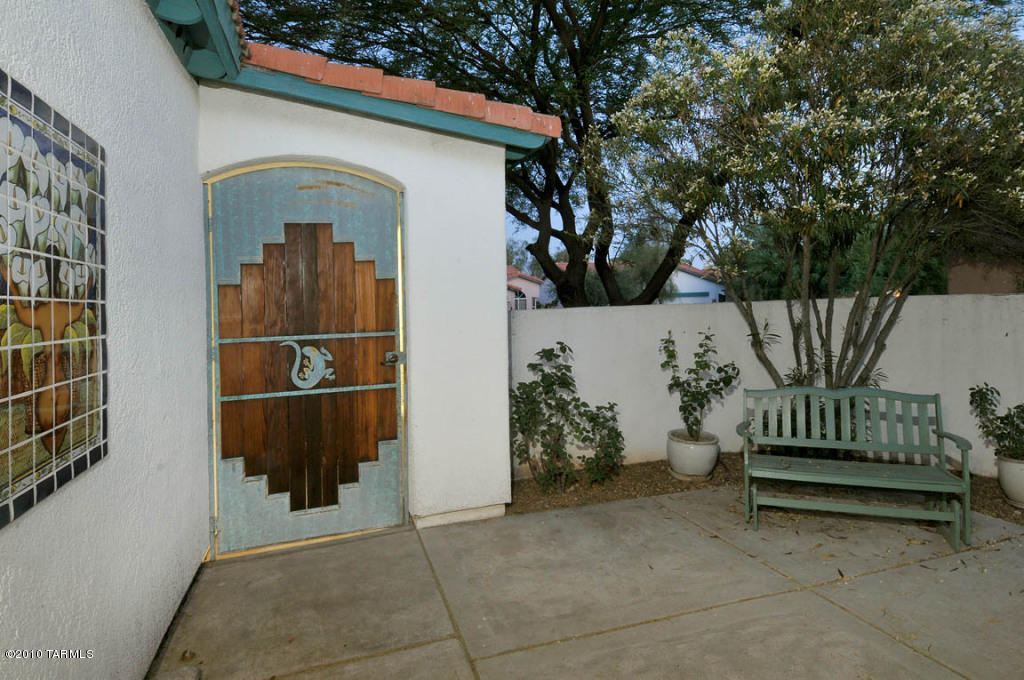 5113 E Circulo Las Cabanas, Tucson, AZ 85711 photo 2