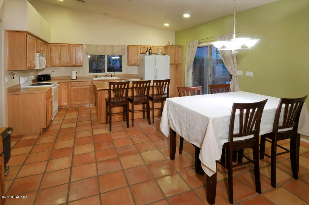5113 E Circulo Las Cabanas, Tucson, AZ 85711 photo 9