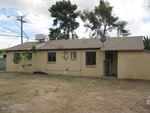 6281 E Sylvane, Tucson, AZ 85711 photo 3