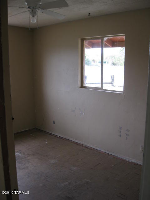 6281 E Sylvane, Tucson, AZ 85711 photo 11