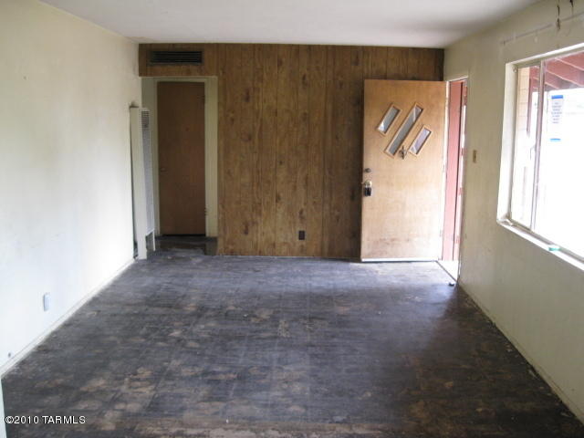 6281 E Sylvane, Tucson, AZ 85711 photo 6