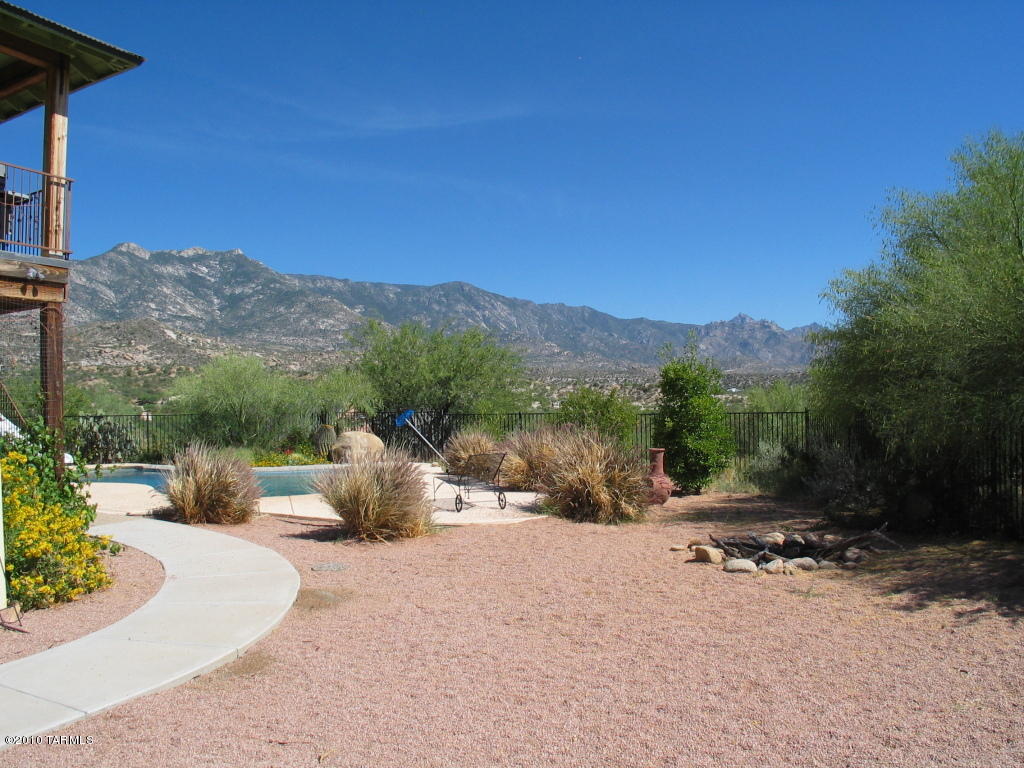 5570 Edwin, Tucson, AZ 85739 photo 2