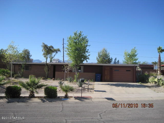 8341 E 7th, Tucson, AZ 85710 photo 1