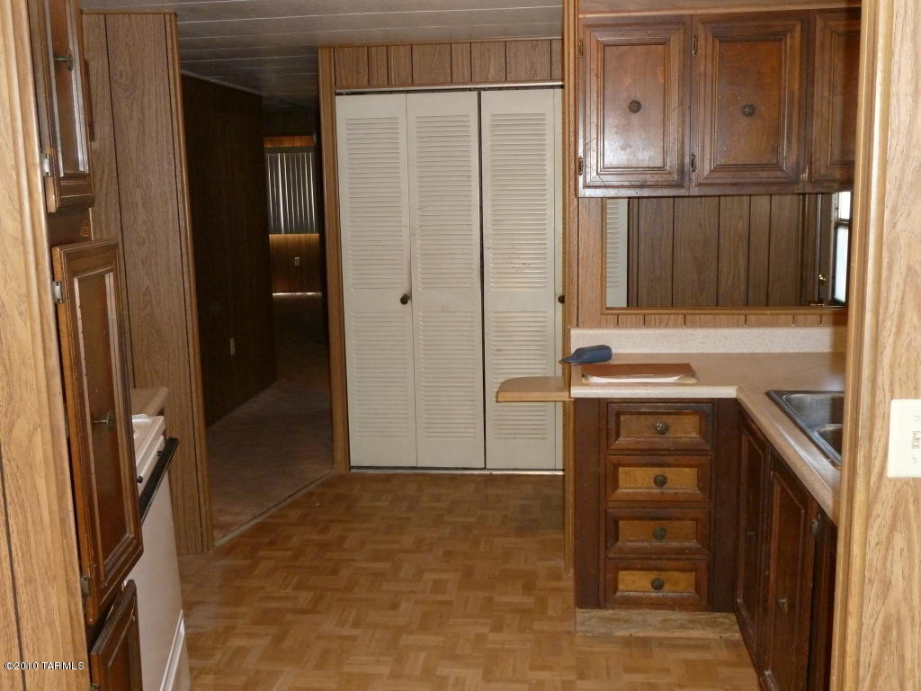 1318 E Ginter Rd, Tucson, AZ 85706 photo 5