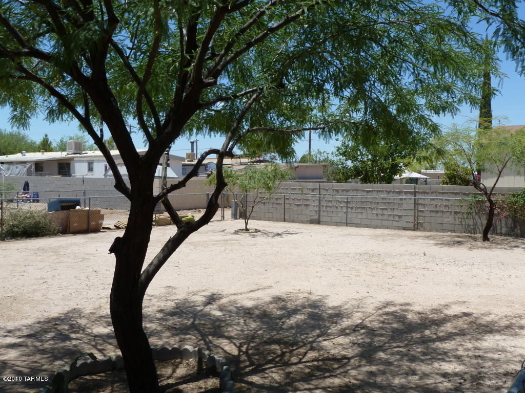 1318 E Ginter Rd, Tucson, AZ 85706 photo 16